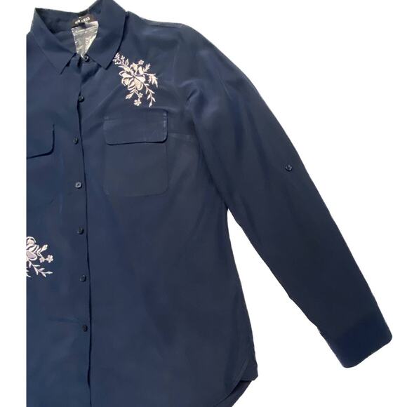 Express Button-Up Cotton Blend Shirt Women M Navy Blue White Embroidered Flowers - Picture 8 of 11